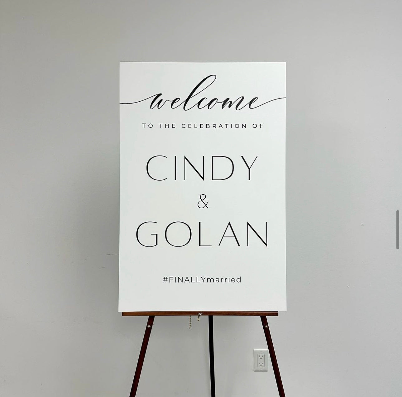 Minimal Welcome Sign